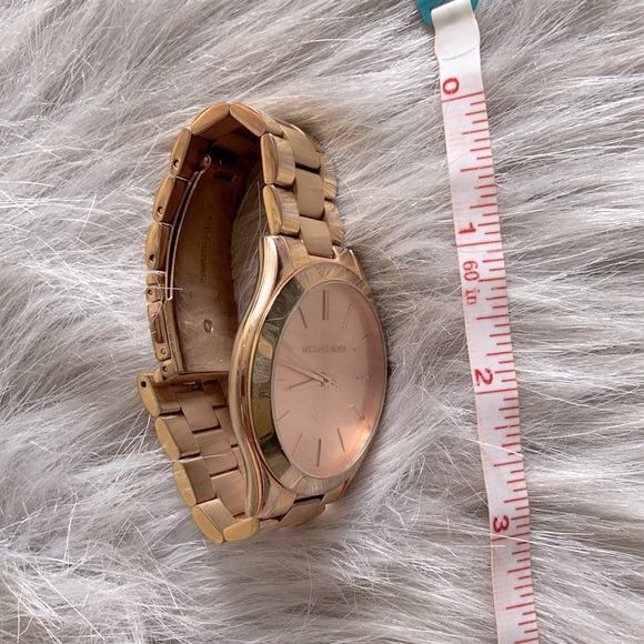 Michael Kors Slim Runway Watch in Rose Gold - Picture 8 of 9